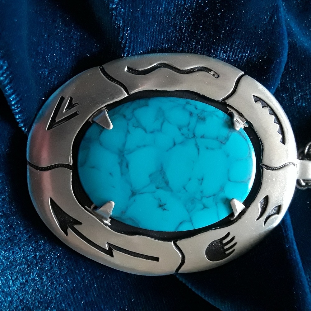 Vintage pendant with turquoise